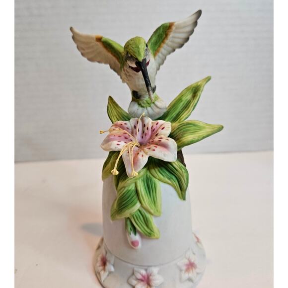 Hummingbird Seymour Mann Signed M. Bernini Porcelain Bisque Bell 1996 Vintage 6" - Picture 9 of 10